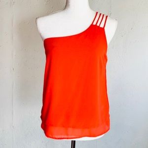 MONTEAU One Shoulder Top in Red Sz. M